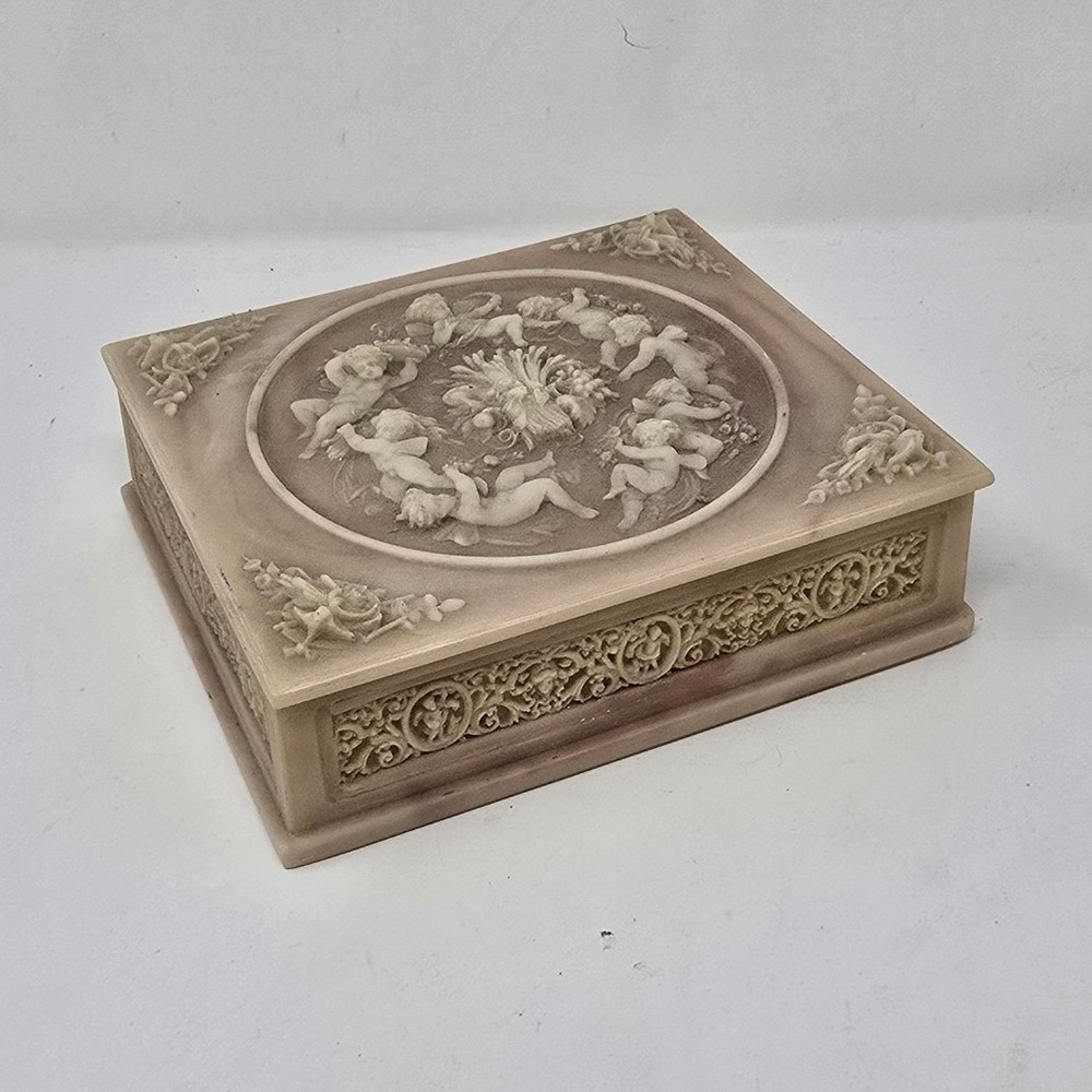 Vtg‎ Incolay stone jewelry box Victorian cherub carved Neoclassical Romantic